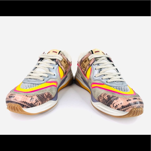 Used GUCCI Ultrapace Snake Leather Distressed Sneakers - Picture 9 of 14